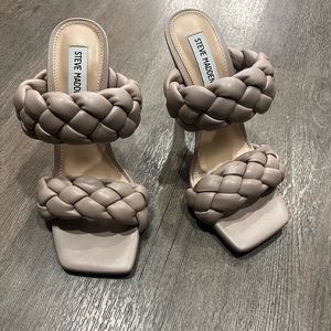 Steve Madden Heels. BRAND NEW/PERFECT CONDITION. Shoe box included. Never worn